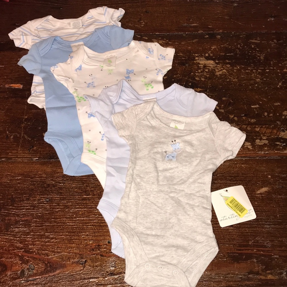 🌟BNWT Starting Out Layette Onesies!🌟